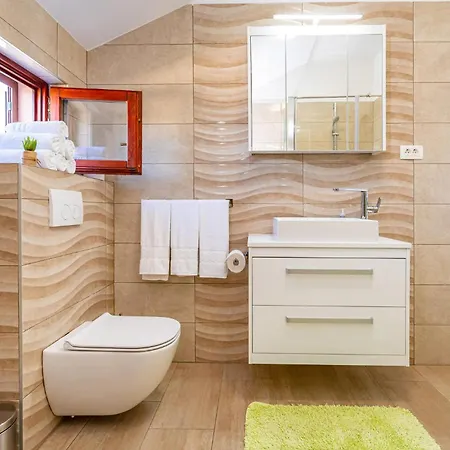 4 Bedroom Beautiful In * Pridraga